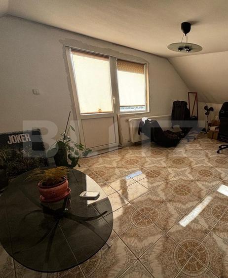 Casa cu 7 camere, 405 mp, in zona Decebal