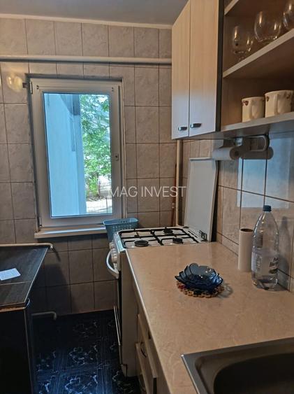 De vanzare apartament cu 2 camere, parter, micro 13 B, 54.000 euro - 3