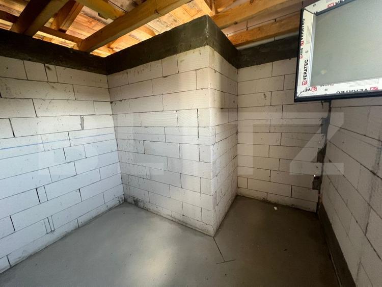Casa P + 1 de 100 mp utili, cu 300 mp teren in zona Preajba sat