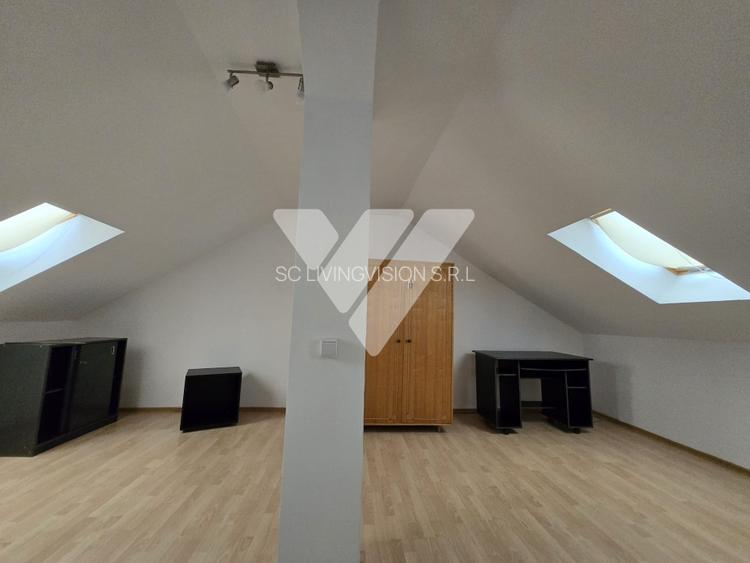 Apartament tip mansarda 3 camere de vanzare Zona Strand - 8