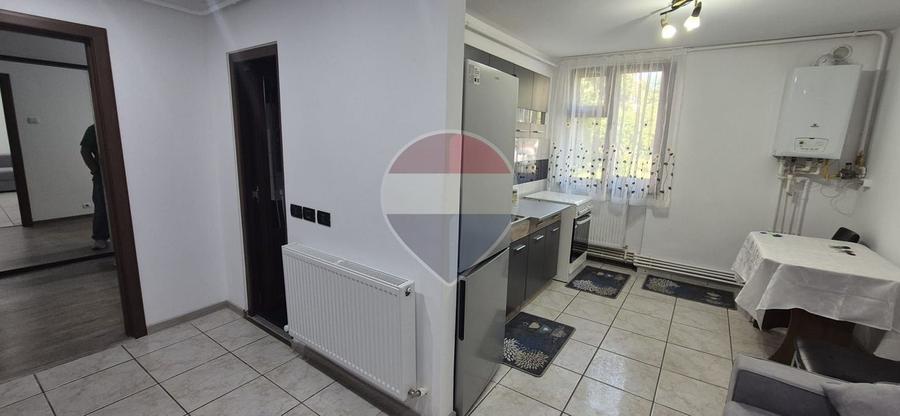 Garsonieră modernă de închiriat | Central Piatra-Neamț