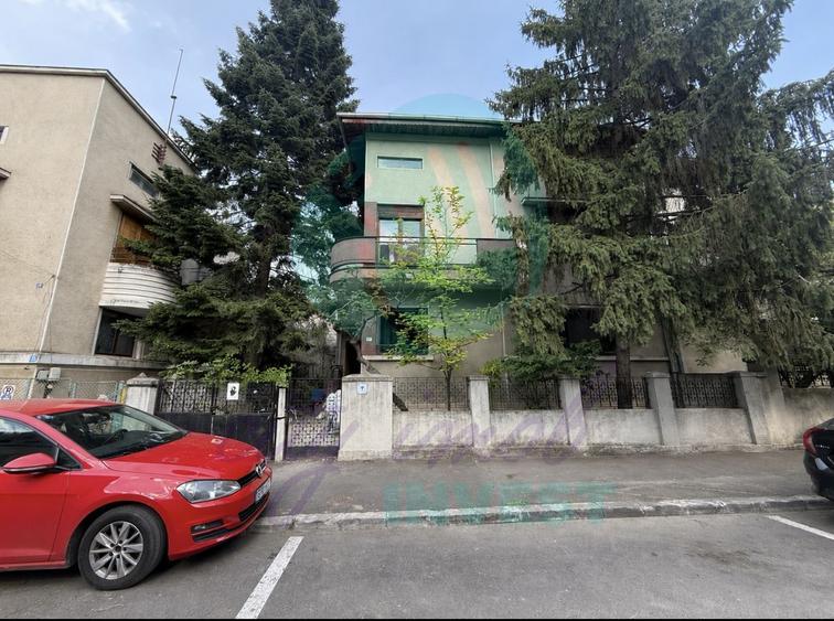 Proprietate rara pe o strada boema