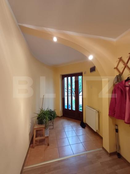 Casa cu 5 camere, 198 mp utili, 600 mp teren, in cartierul Primaverii