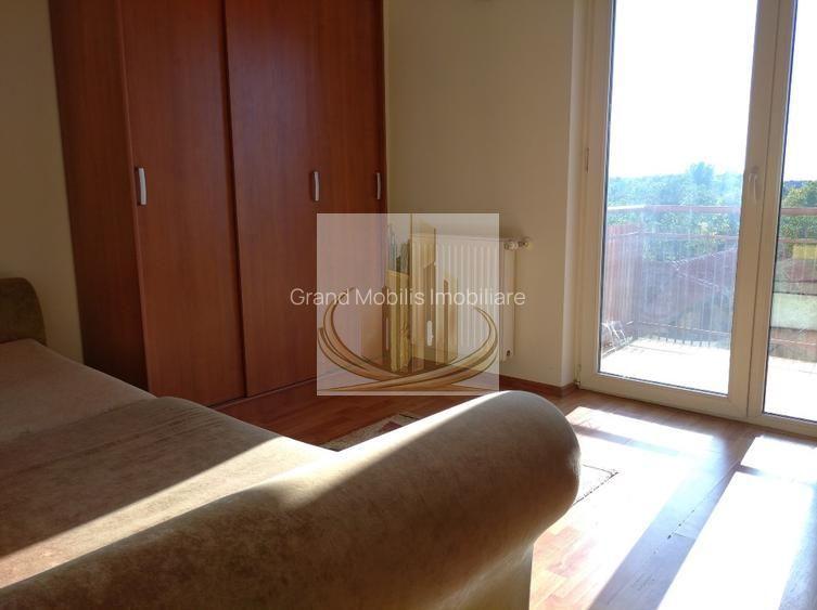 Apart 3 camere , bloc nou , utilat , mobilat, parcare privata