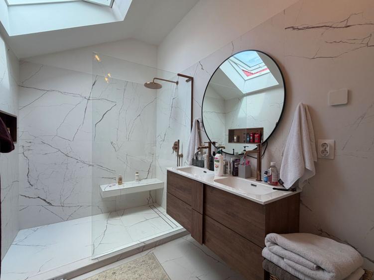 Vila duplex renovata, finisaje premium