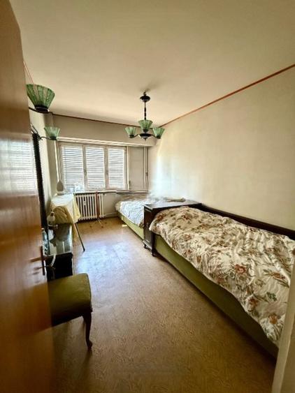 Apartament 4 camere-semidecomandat-spatios-zona Titulescu/Victoriei