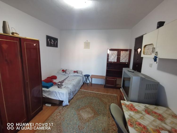 Girocului 1 camera 200 euro