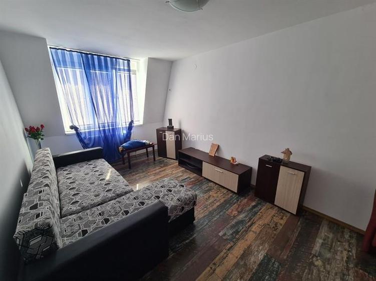 Apartament 4 camere decomandat 2 niveluri cu scara interioara Craiova - 7