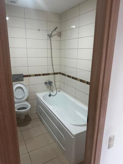 Direct proprietar, Apartament 3 camere mobilat, renovat recent Cosmopolis