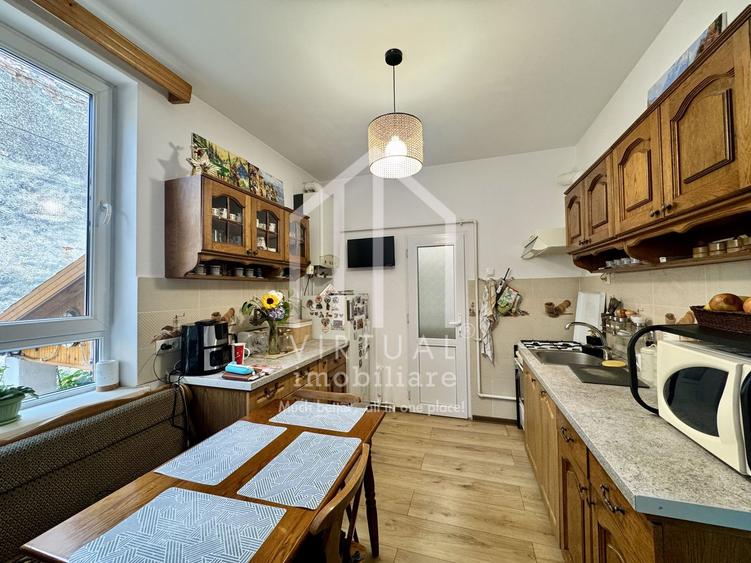 Apartament la casa cu 3 camere, 72mp utili + pivnita si magazie (30mp)