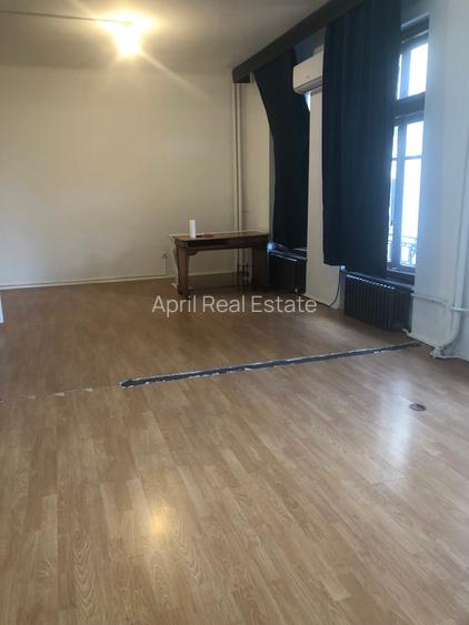Centrul Vechi, sp.birou, 40mp, et.2, 250Euro/luna - 2