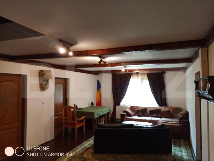 Vânzare cabană/pensiune, cu 7 camere, 190 mp, zona Pojorâta