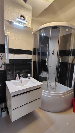 Mamaia Nord - apartament cu 2 camere mobilat si utilat - pe partea cu marea