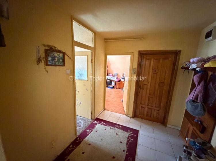 Apartament 2 camere, etaj 2 - Cugir - 9