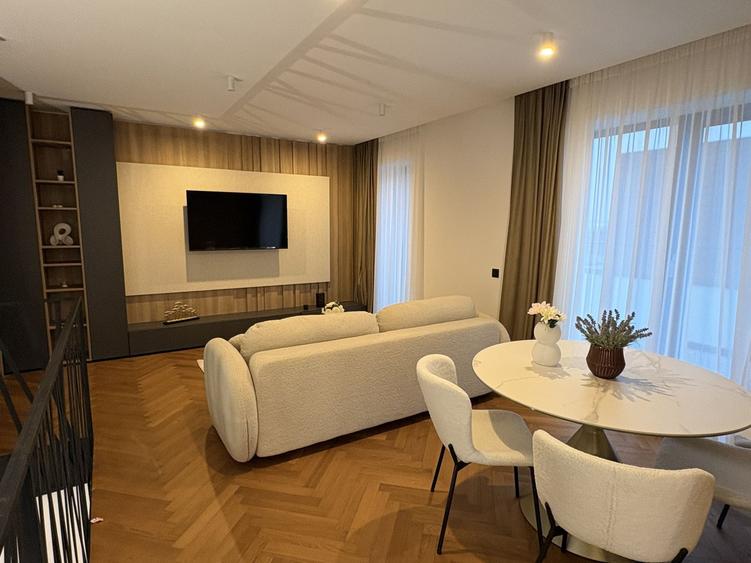 Luxury 4-room Villa - Tunari