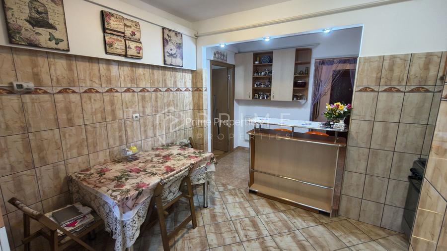 Apartament 3 camere/ Decomandat/ 2 Bai/ Parter/ Bd. Pandurilor - 5