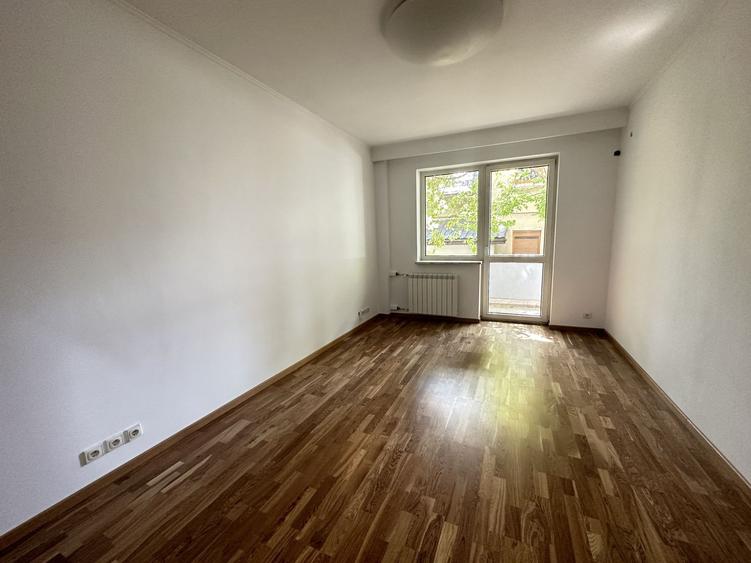 Nou Apartament 7 camere  Aviatorilor