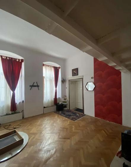 Garsoniera libera la vanzare zona Centrul Istoric