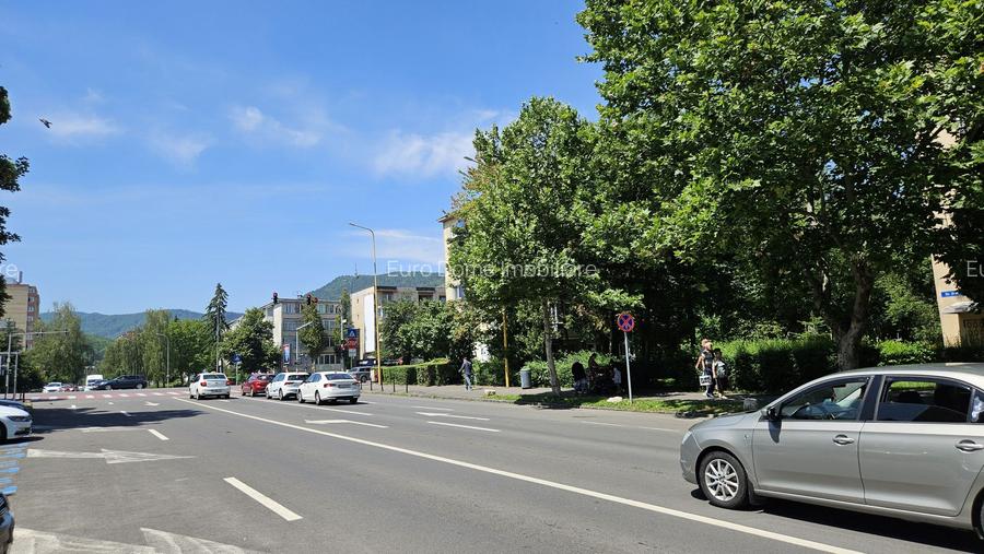 Garsonieră decomandată, etaj 2, balcon, bloc izolat – Astra, Str. Uranus - 11