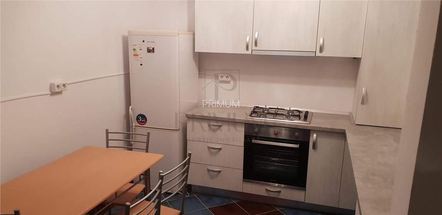 GIROCULUI, 2 CASE INTR-O SINGURA CURTE CU TEREN GENEROS - 6