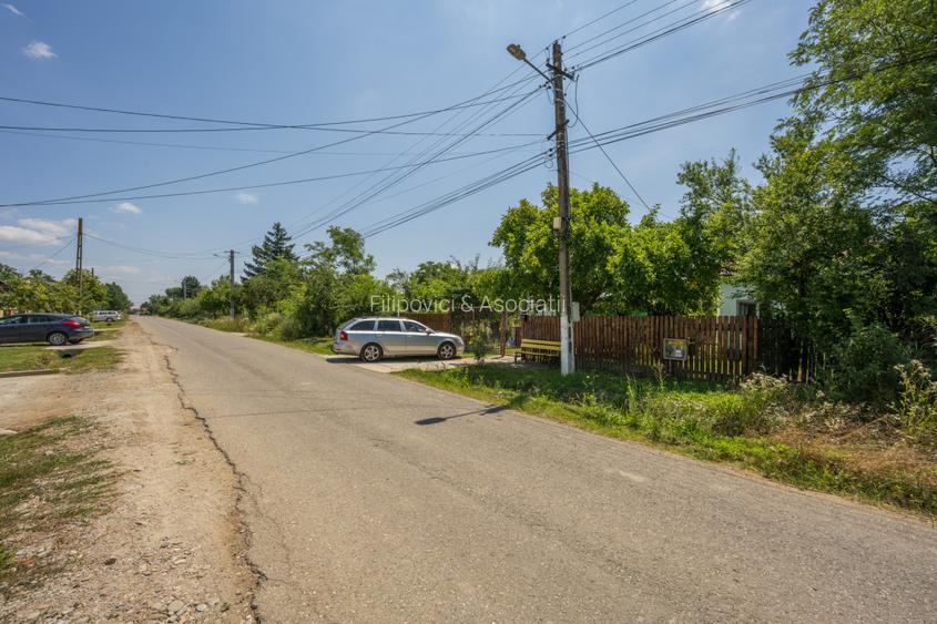 RACARI - DAMBOVITA, CASA PE PARTER 85 MP, LOT 2200 MP! - 24