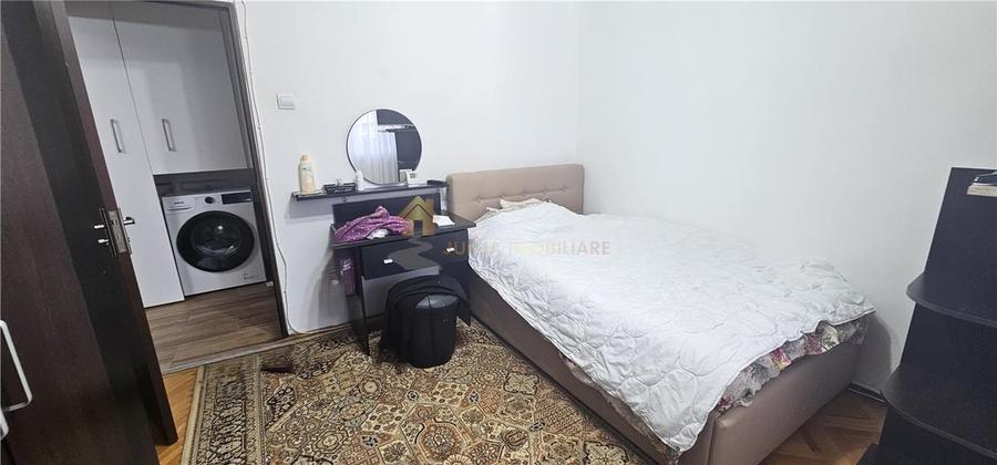 APARTAMENT 2 CAMERE 43 MP PLUS BALCON DE 10 MP ZONA MERCUR