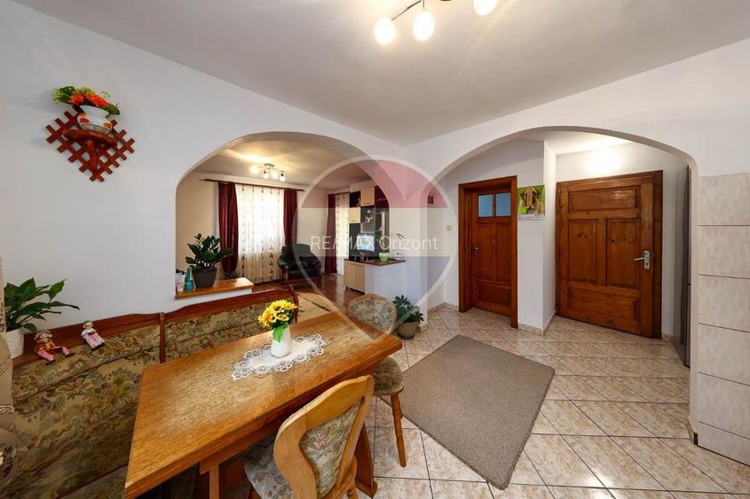 Casa  cu gradina  Sacele -Zona centrala - 21