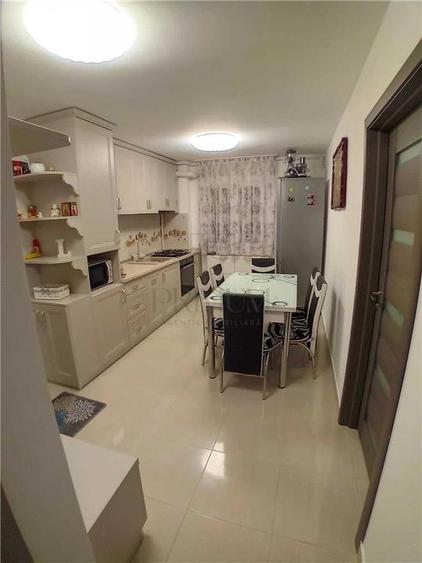 SAGULUI - RENOVAT - 4 CAMERE - CENTRALA PROPRIE - DECOMANDAT - ETAJ 2