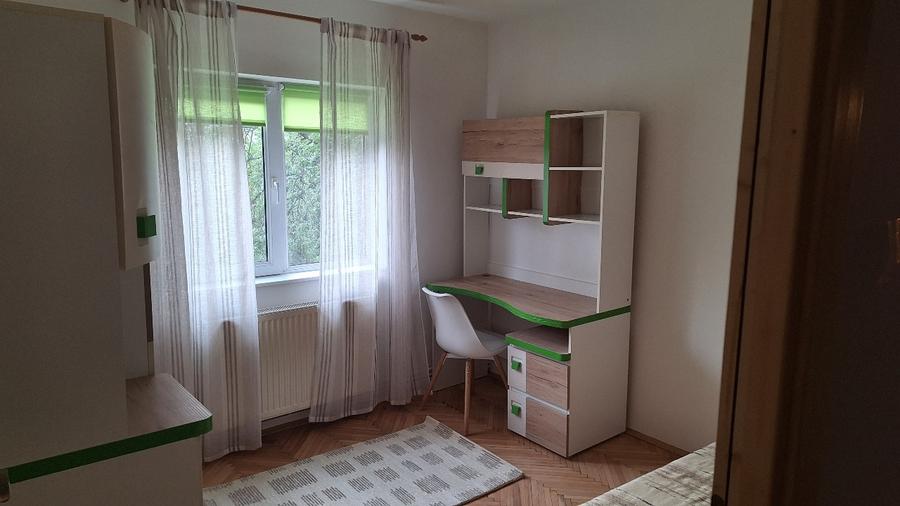 Proprietar - apartament 4 camere decomandat, etaj 3, C. ARADULUI (Iulius Mall)