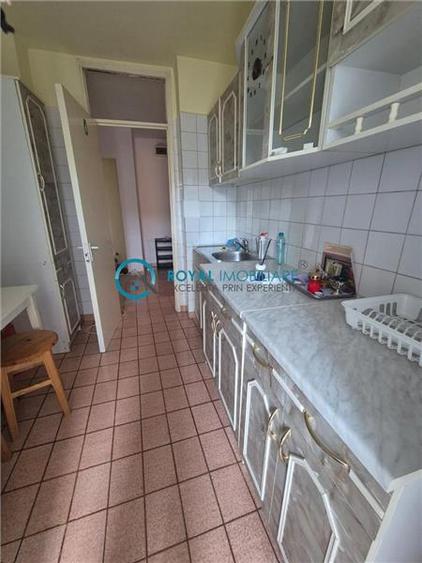 Royal Imobiliare - Vanzare apartament zona Ienachita Vacarescu