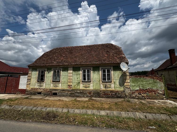 Teren cu constructie de vanzare