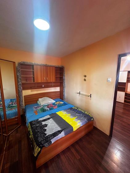 Apartament cu 2 camere, etajul 3/4, zona Alexandru cel Bun