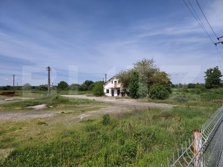 Teren la DN – 40.000 mp, intravilan, toate utilitățile, zona Dragomiresti - 2