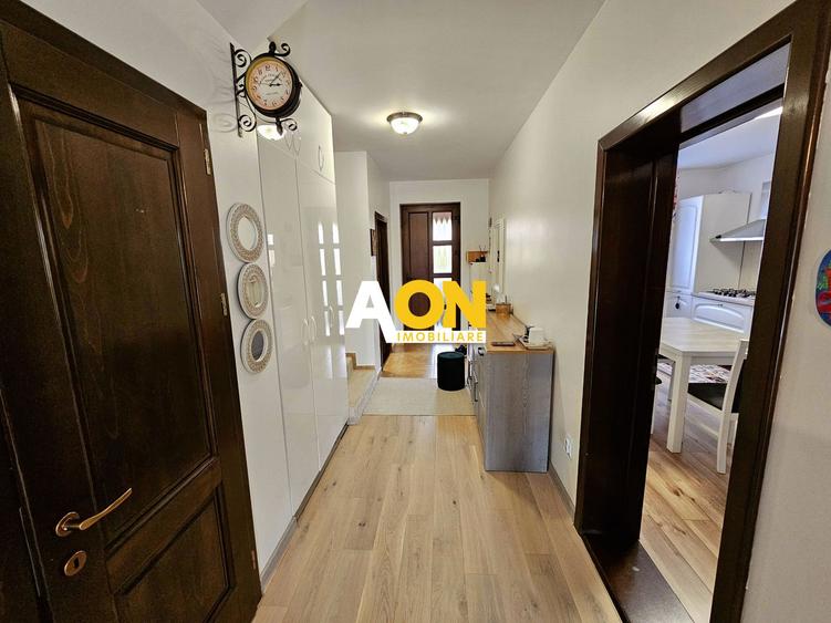 1/2 Duplex, 4 camere, 342 mp teren, strada asfaltata, Cetate