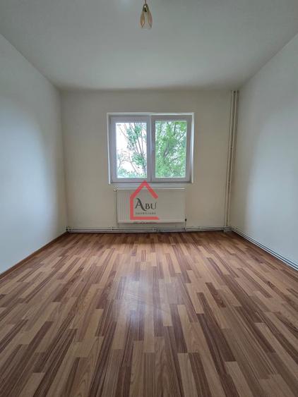 Apartament cu doua camere, Mircea cel Batran