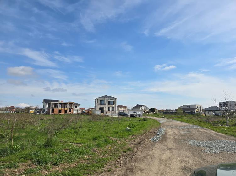 Vand teren in Constanta zona km 5