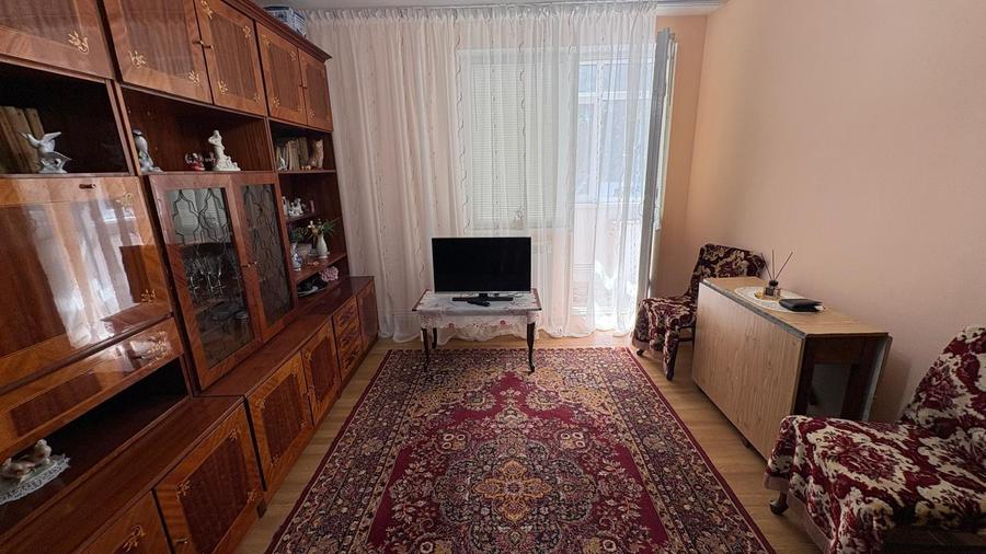 Apartament 2 camere,Strada Isaccei,etaj 3