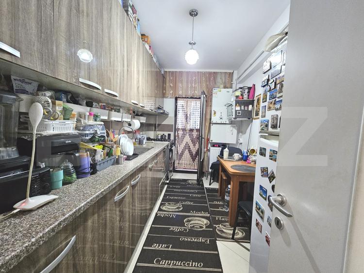 Apartament 2 camere, 56 mp, etaj intermediar, parcare inclusa.