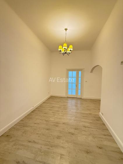 MT250 Apartament 3 camere, de vanzare -Piata Libertatii, cladire istorica - 7