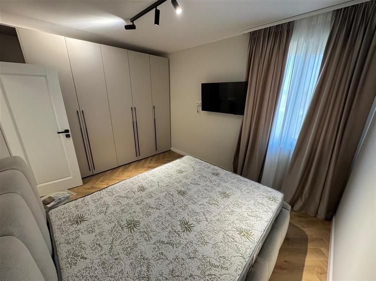 Ap 3 camere, 2 bai, etaj 1, parcare, bloc nou, central , 80 mp, premium