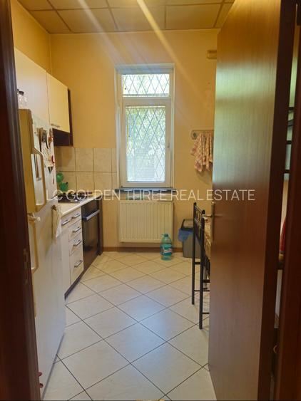 Apartament decomandat in Vila - 6