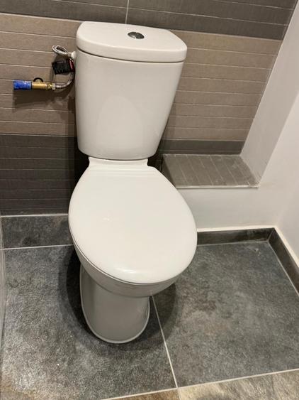 Apartament in zona Family Mall Miroslava, 100 ml fata de statia de autobuz
