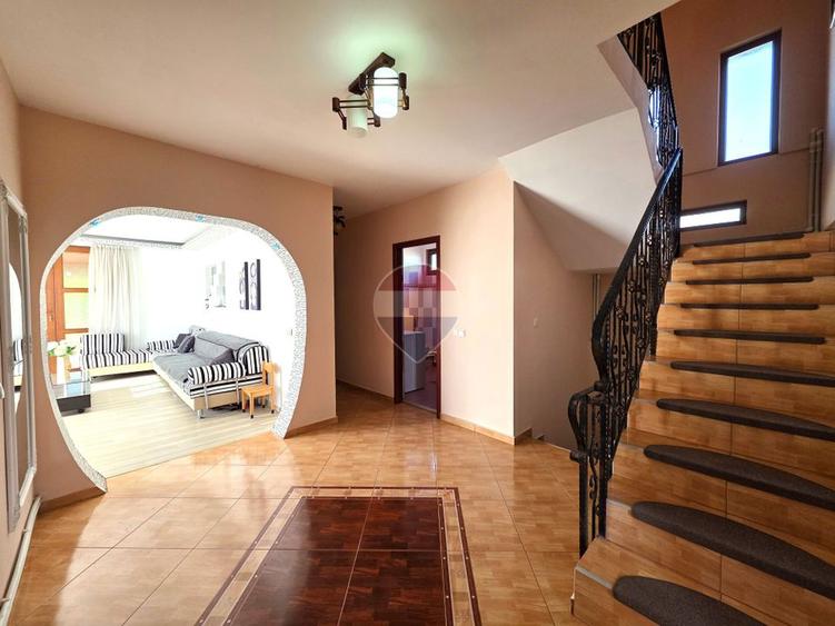 Vilă de vânzare Cândești, Buzău | panouri solare 950 mp teren