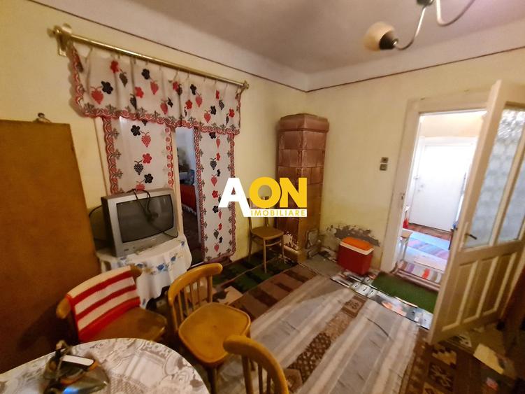 Casa 3 Camere, 90 mp, Teren 250 mp, Zona Centru