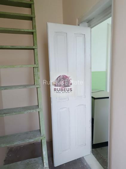 Casă solidă în Orșova, S+P+E, 220 mp, teren 284 mp - 39