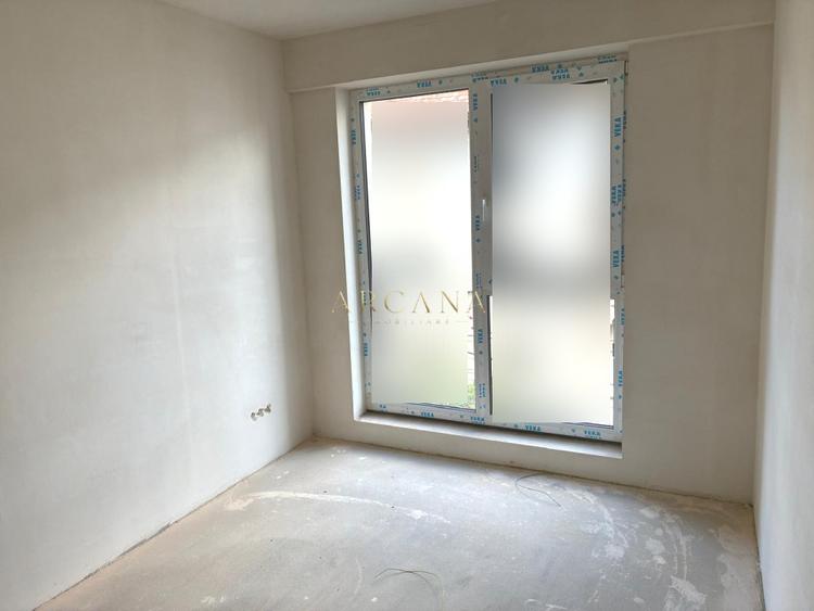 Apartament 3 camere 73 mp bloc 2026 Semicentral