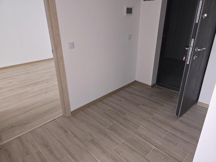 Apartament 3 camere,bl.nou finalizat+boxa+parcare,tva inclus-Pacurari-158256