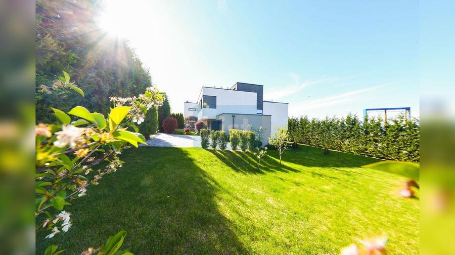 Comision 0% Casa ultrafinisata Europa, 320mp utili, 1000mp teren┃