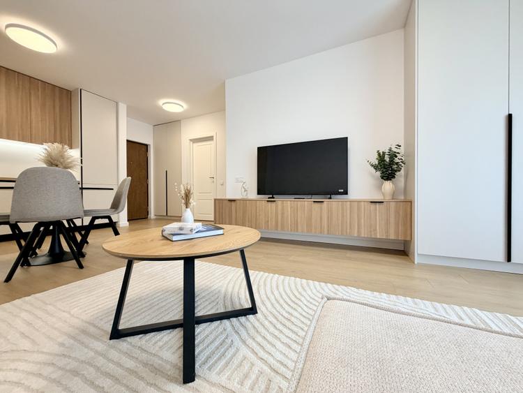 Apartament NOU, 2 camere, 45 mp, balcon 10 mp,Eroilor Residence, garaj