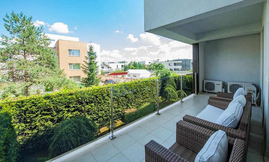 Apartament cu 3 camere in Complex cu Piscina - 23